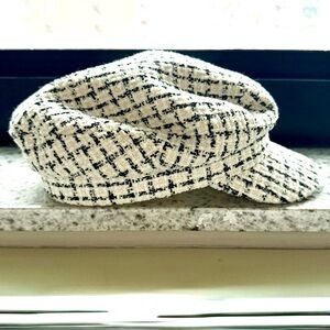 Designer Tweed Women’s Baker Boy Hat - Lined